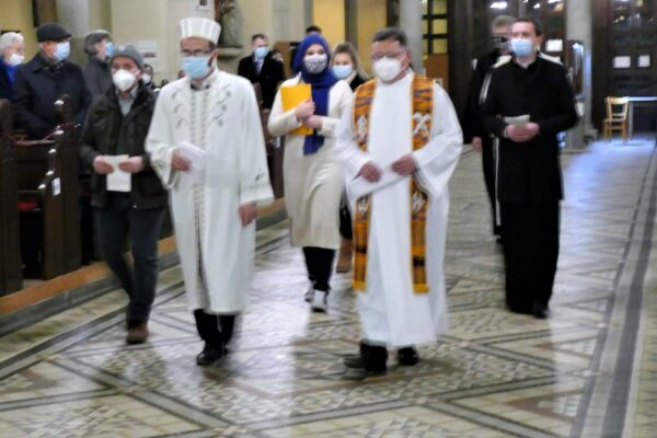 Einzug_der_religiösen_Vertreter